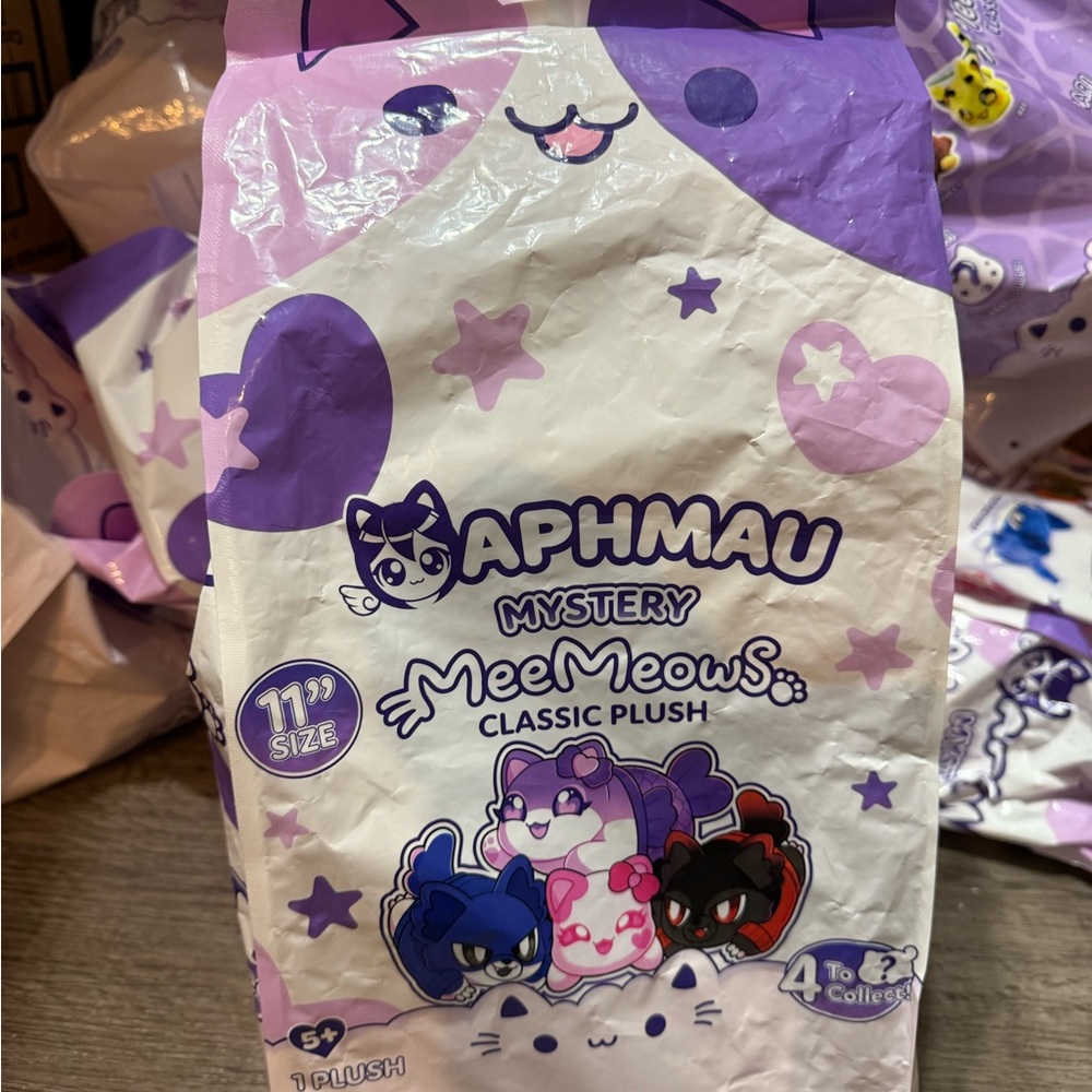 Mystery MeeMeows Classic Plush - Purple
